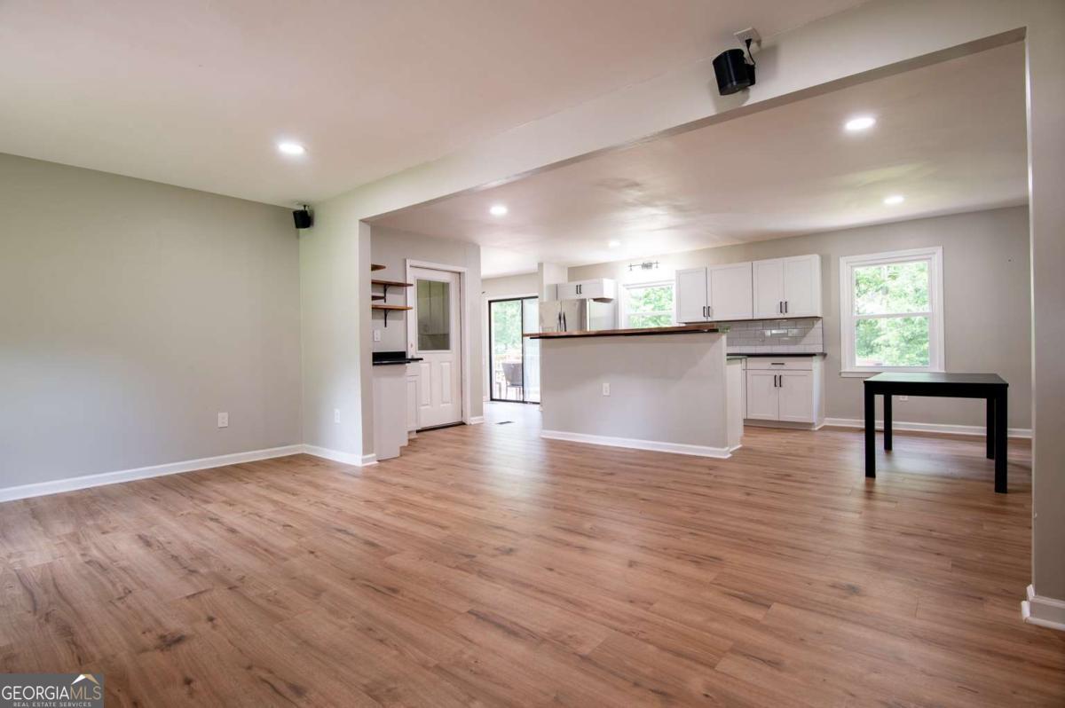 Property Photo:  152 Spalding Court  GA 30605 