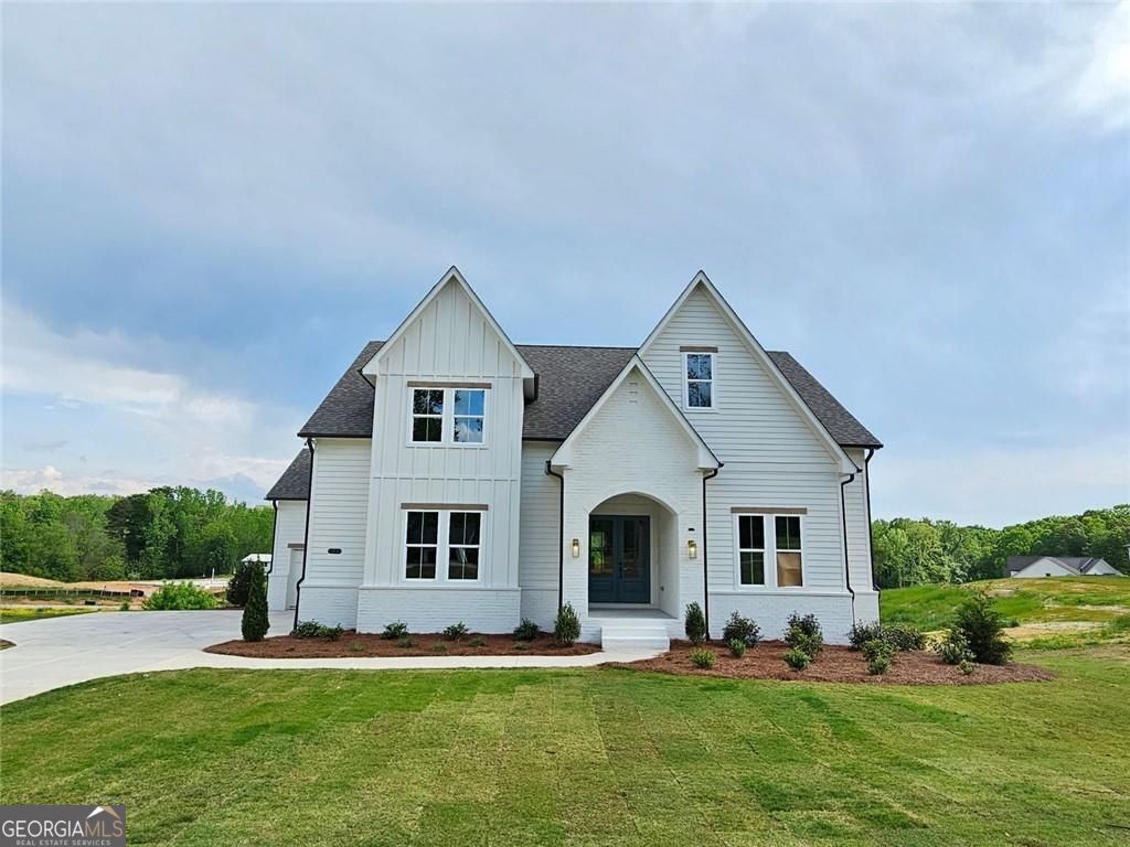 Property Photo: 6490 Mockingbird Road GA 30028