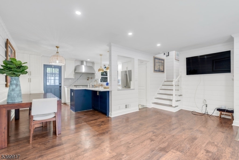 Property Photo:  922 Linden Lane  NJ 07083 