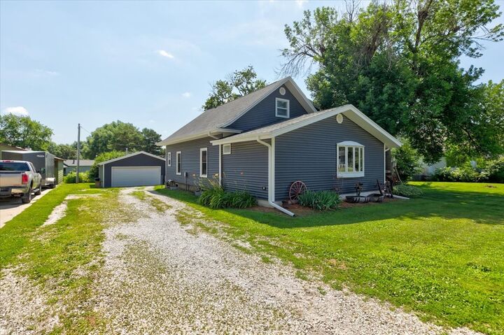 Property Photo: 509 Cedar Avenue IA 50276