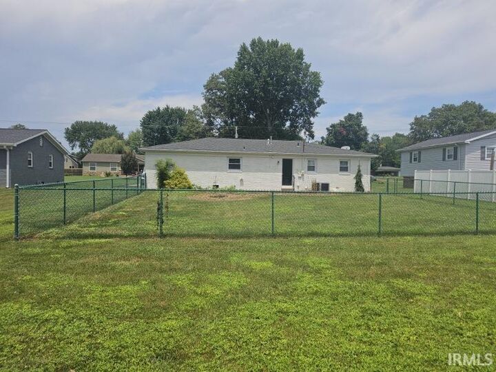 Property Photo:  503 E Oak Street  IN 47648 