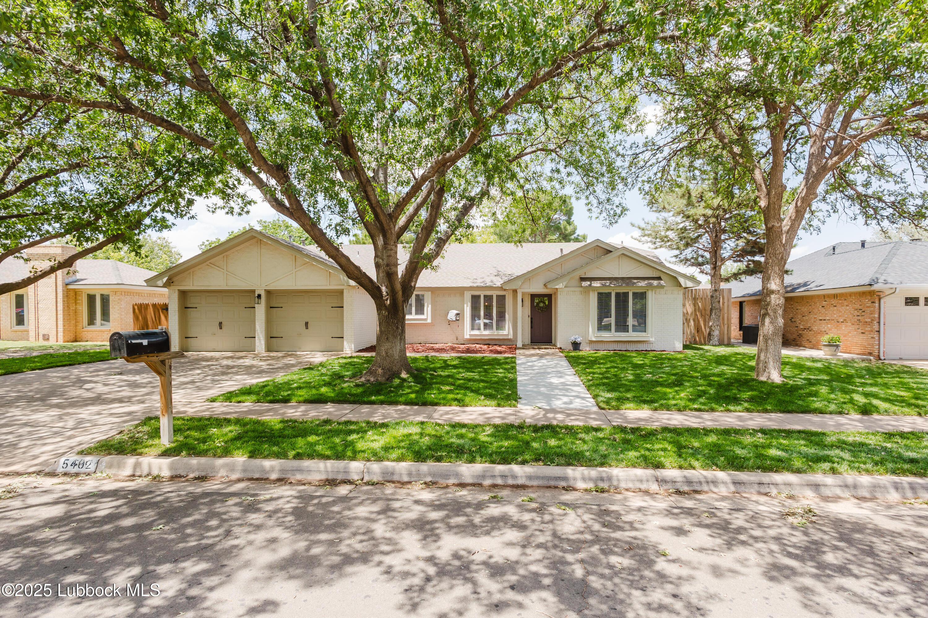 Property Photo:  5402 86th Street  TX 79424 