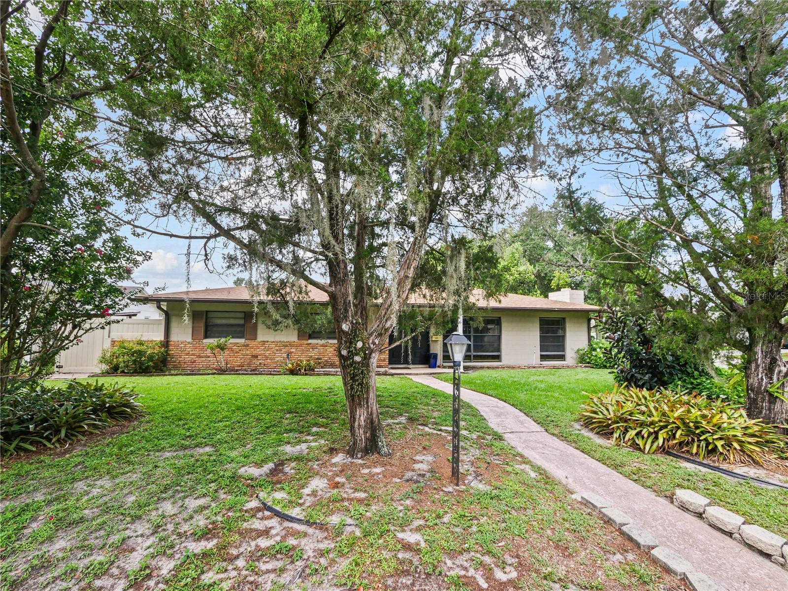 Property Photo: 2708 Lion Heart Road FL 32792