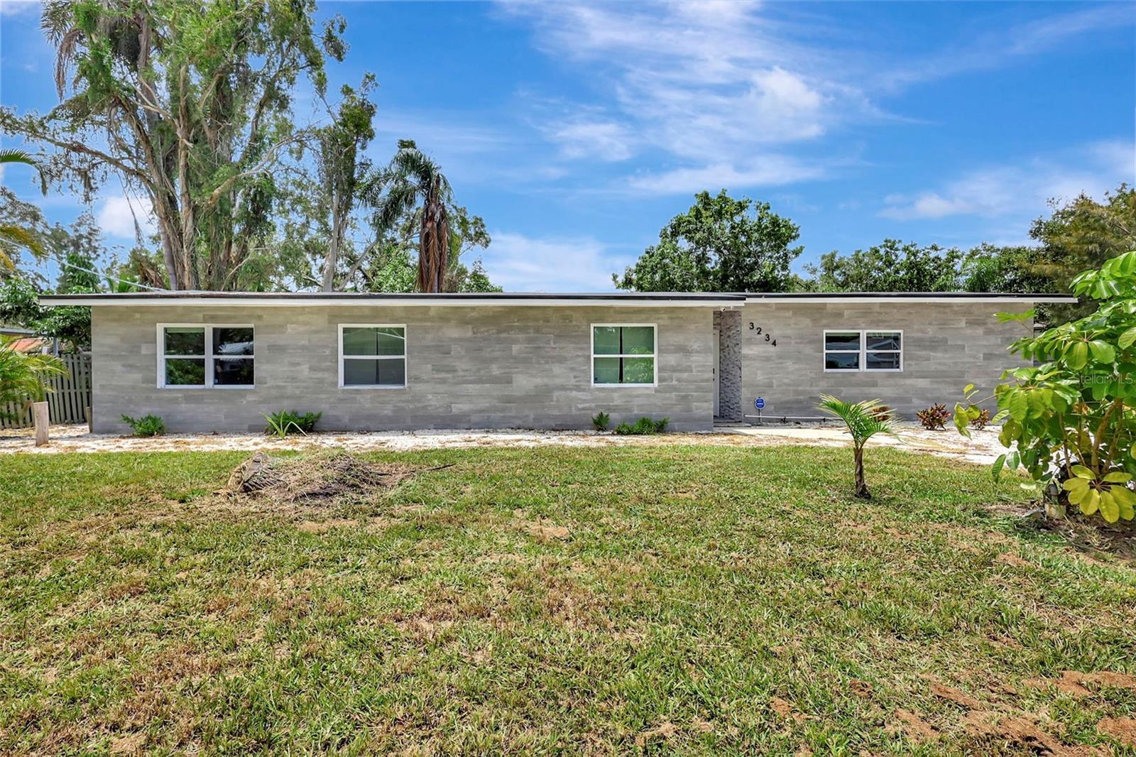 Property Photo: 3234 Restful Lane FL 34231