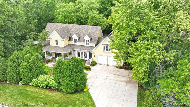 Property Photo:  1333 N Adams Road  MI 48009 5501 