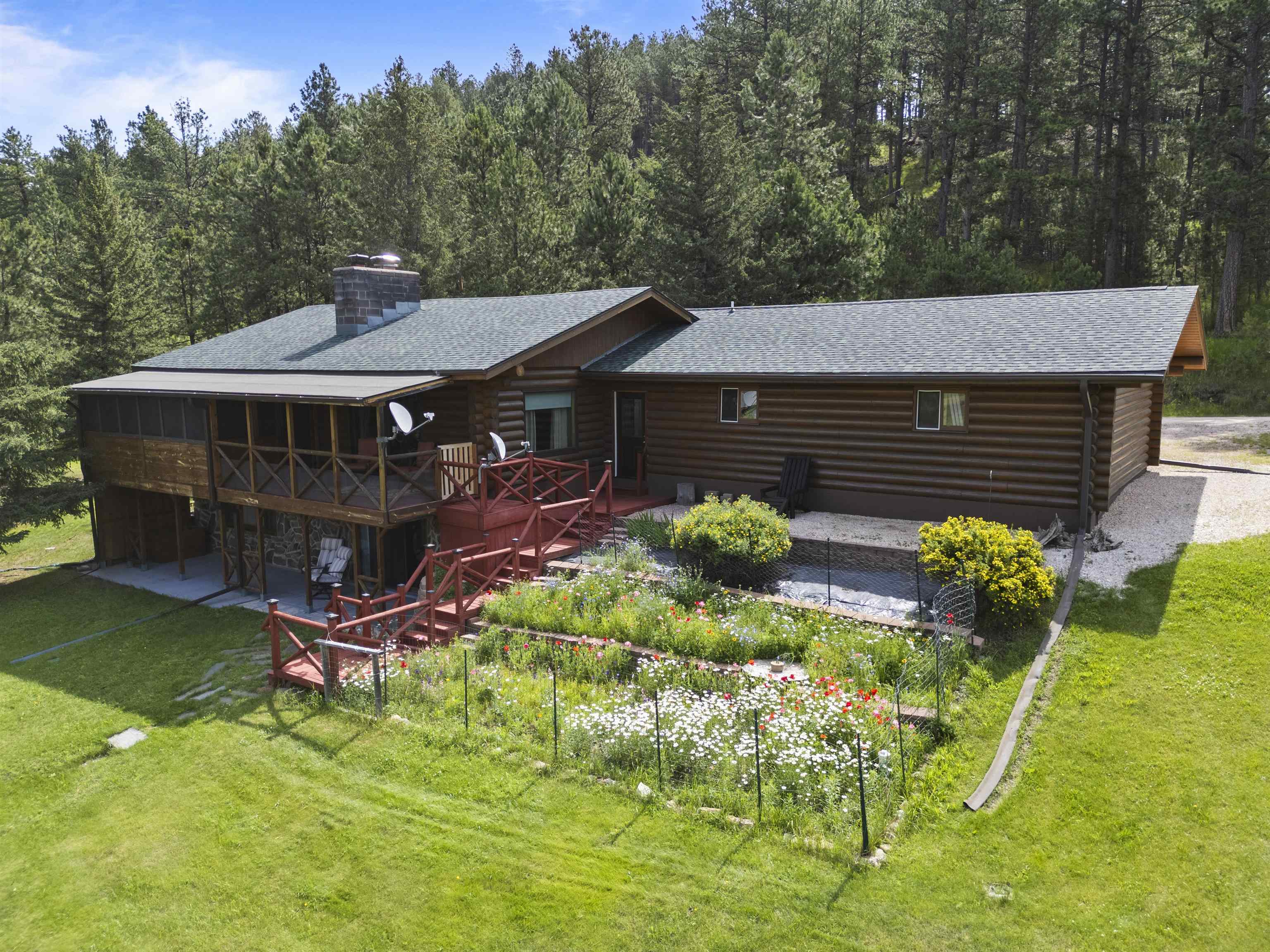 Property Photo: 12510 Old Hill City Road SD 57745
