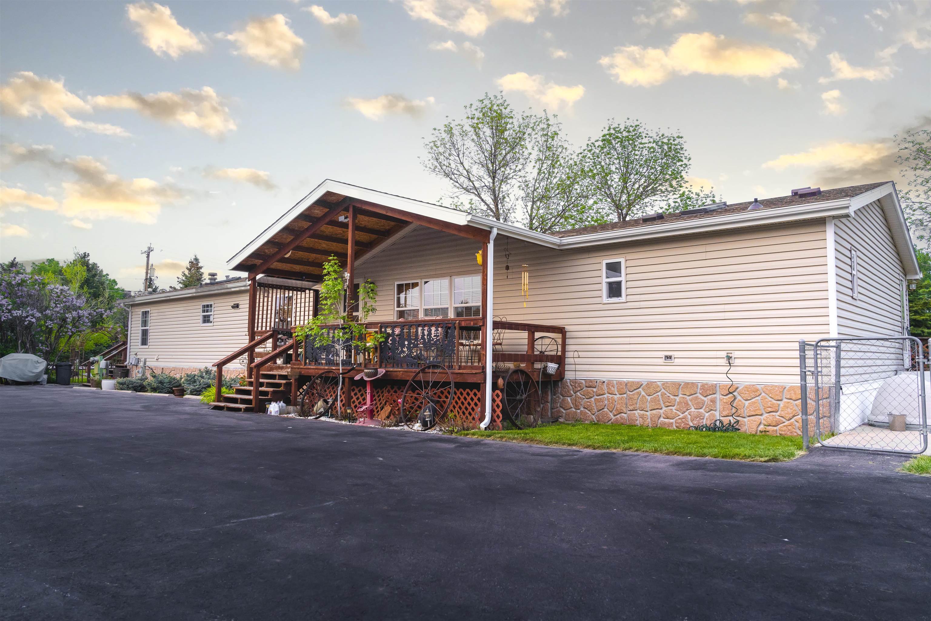 Property Photo:  183 W Highway 14  SD 57783 