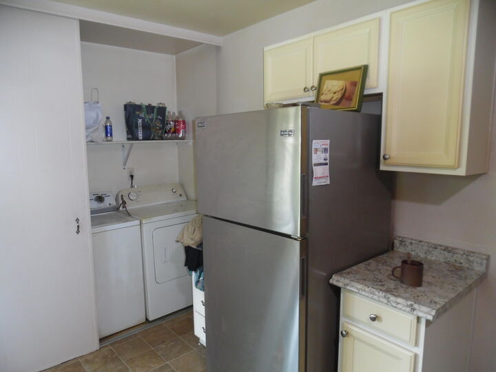 Property Photo: 2533-2537 W Argyle St. Street MI 49202