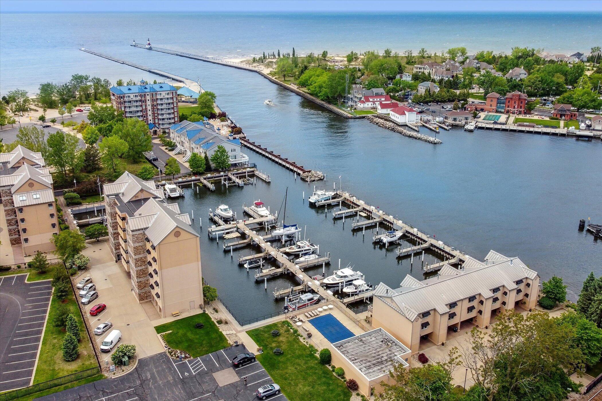 306 &Amp Water Street  St. Joseph MI 49085 photo