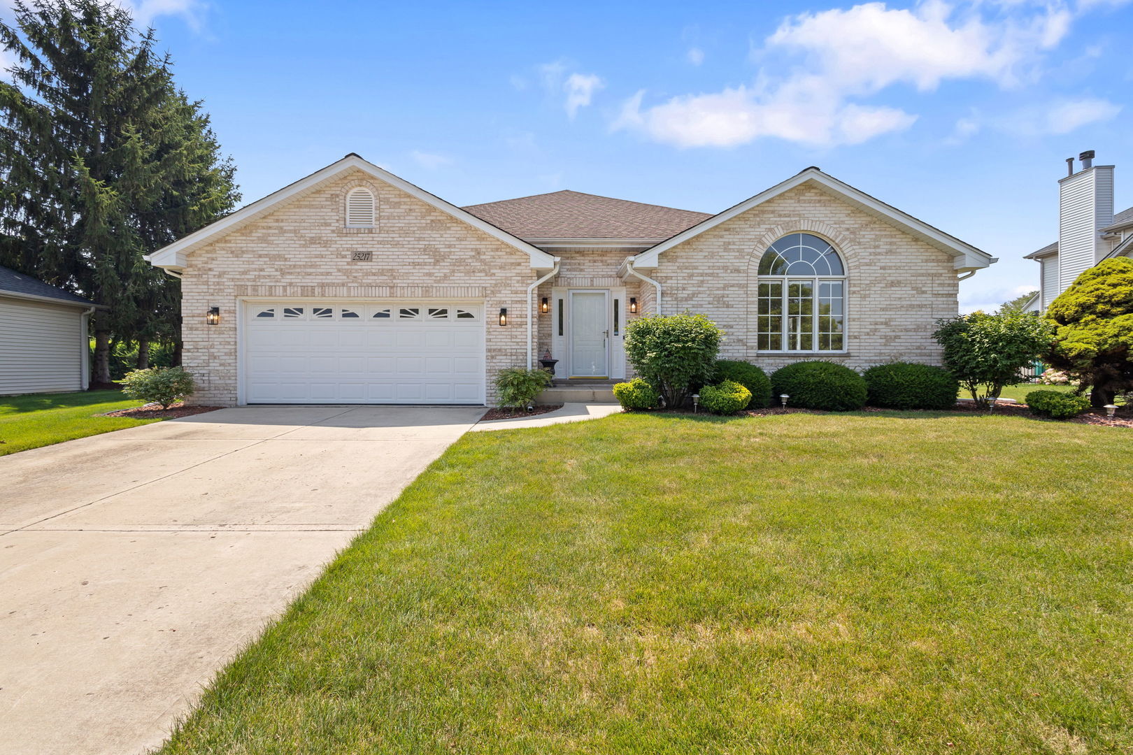 Property Photo: 25217 Jacob Fry Drive IL 60585