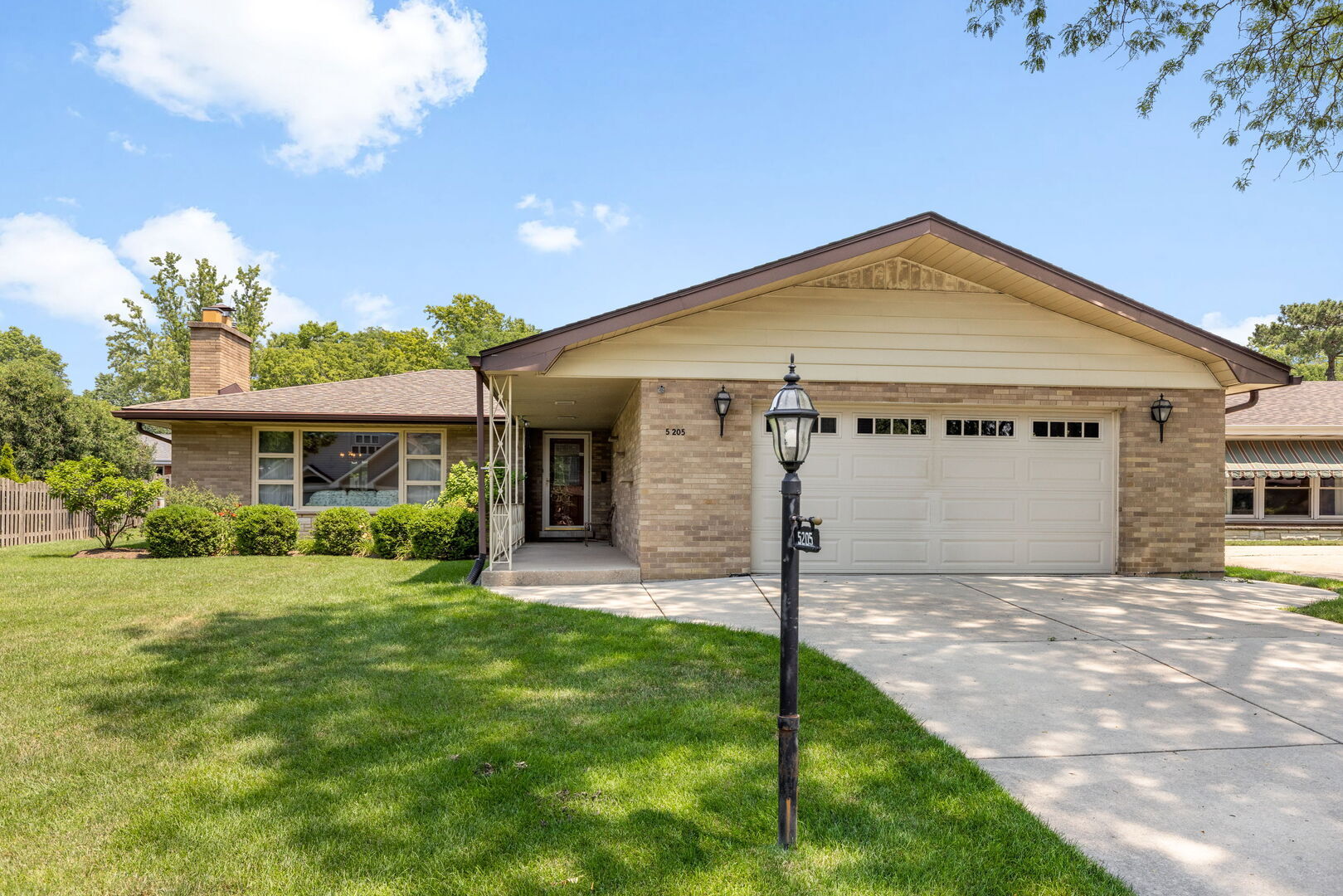 Property Photo: 5205 Ellington Avenue IL 60558