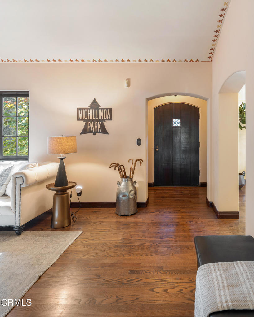 Property Photo: 1024 Prospect Boulevard CA 91103