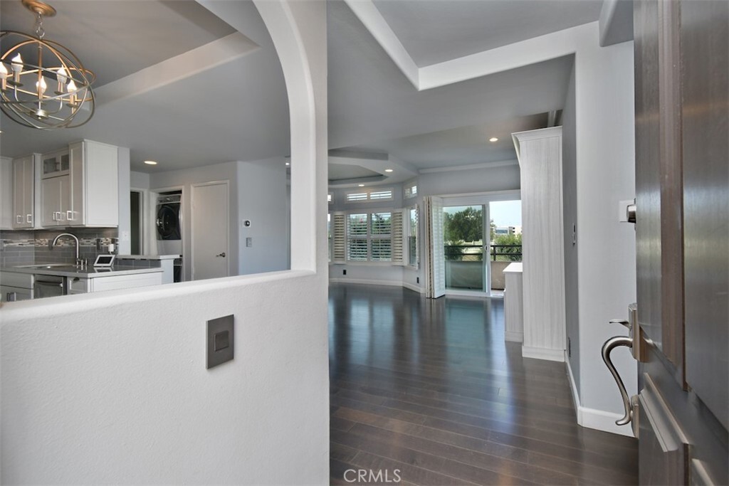 Property Photo: 4230 Colfax Avenue 201 CA 91604