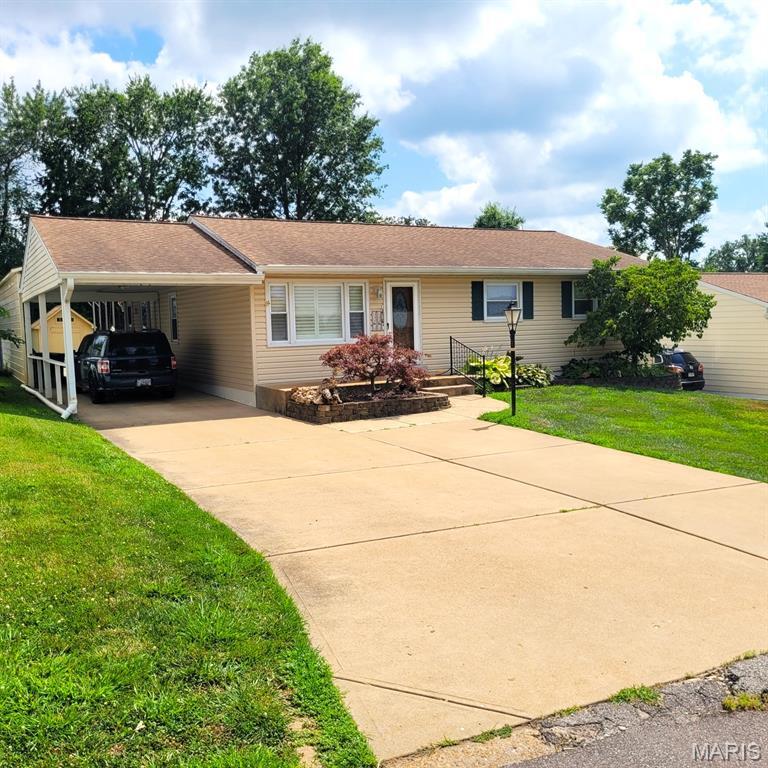 Property Photo: 11128 Pine Forest Drive MO 63126
