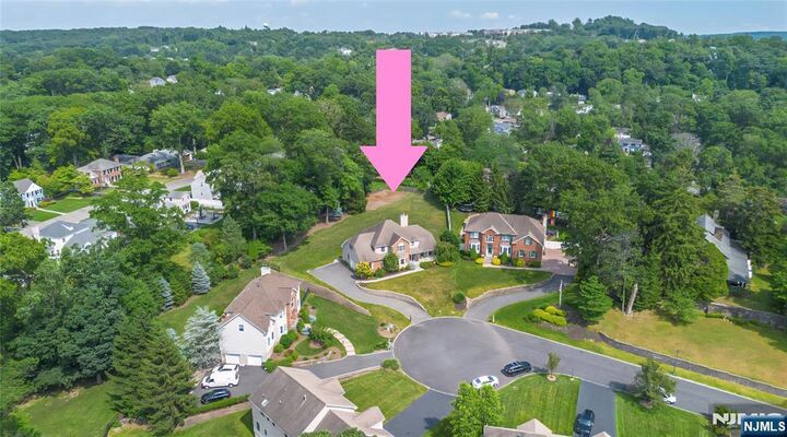 Property Photo:  98 Grover Lane  NJ 07006 
