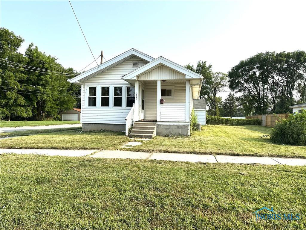 Property Photo:  1803 Homer Avenue  OH 43608 