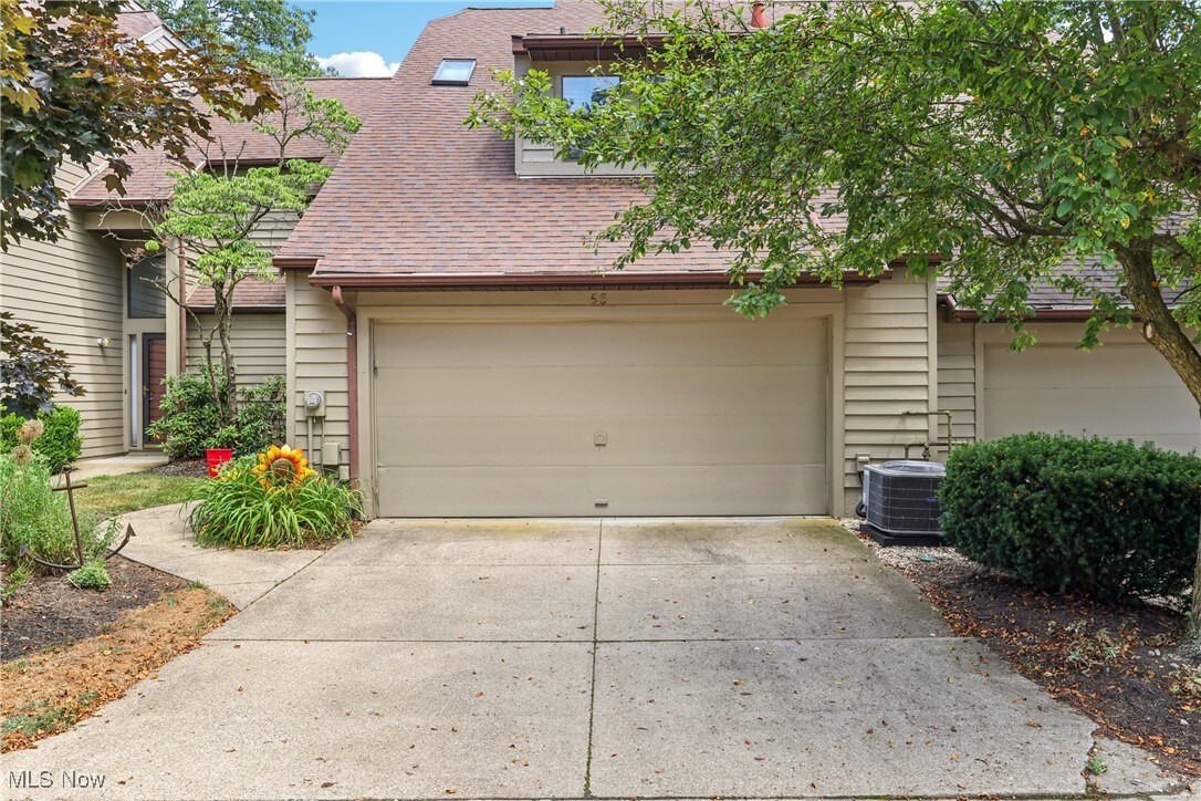 63 Starboard Circle  Akron OH 44319 photo