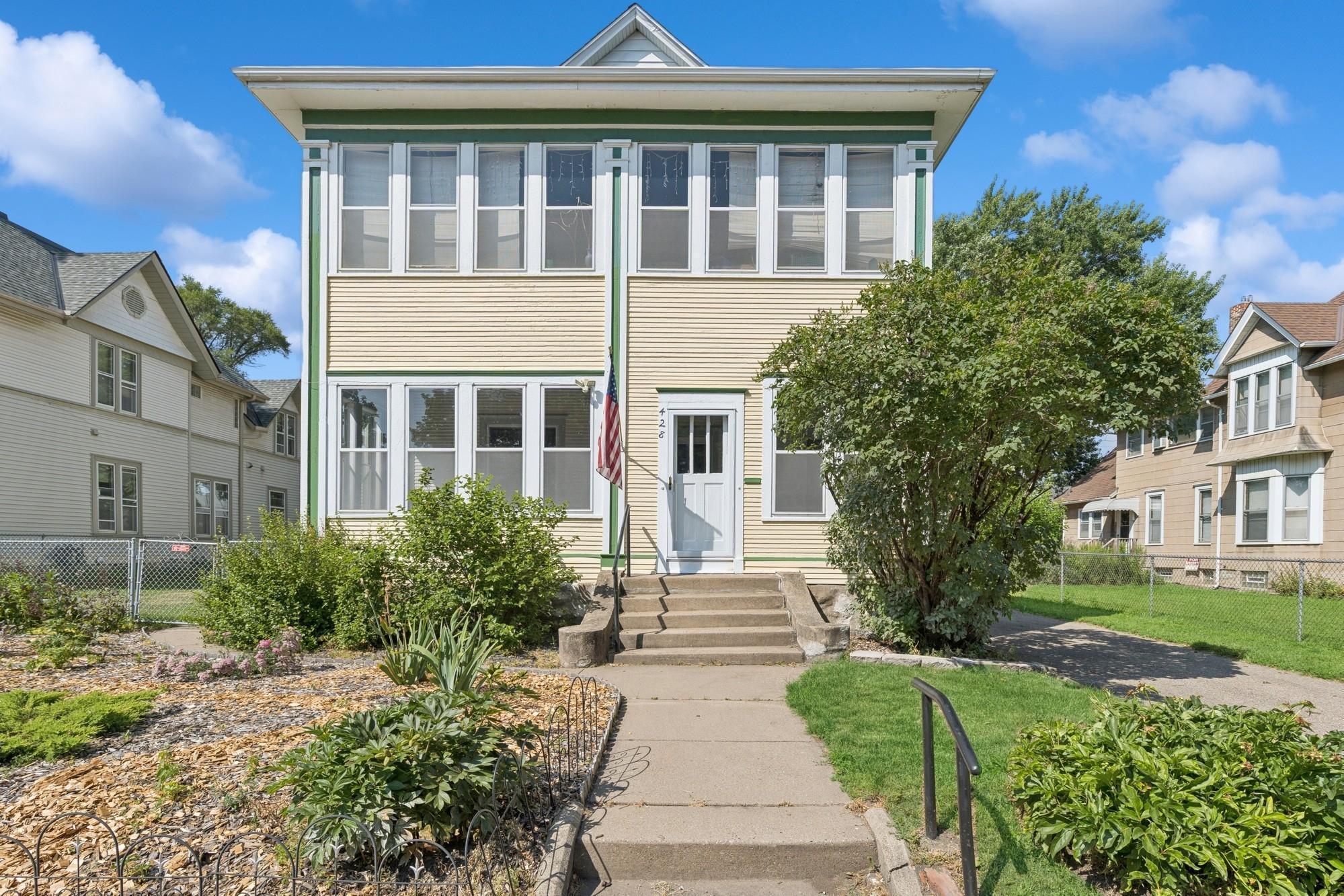 428 University Avenue NE  Minneapolis MN 55413 photo