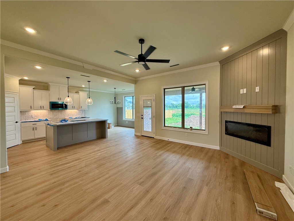 Property Photo: 1813 Edwards Street AR 72751