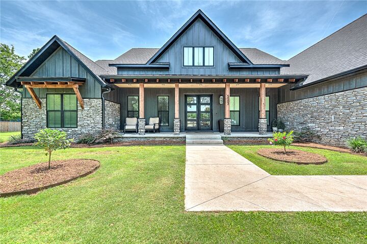 Property Photo: 5503 W County Line Road AR 72766