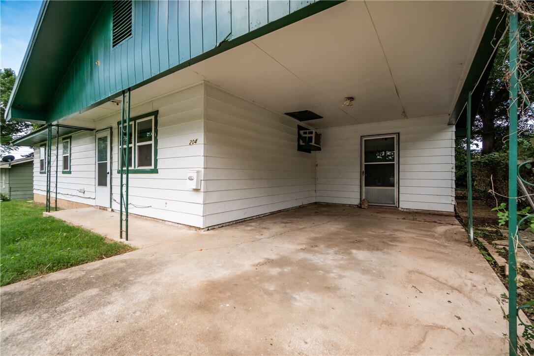 Property Photo:  204 Cain Street  AR 72616 