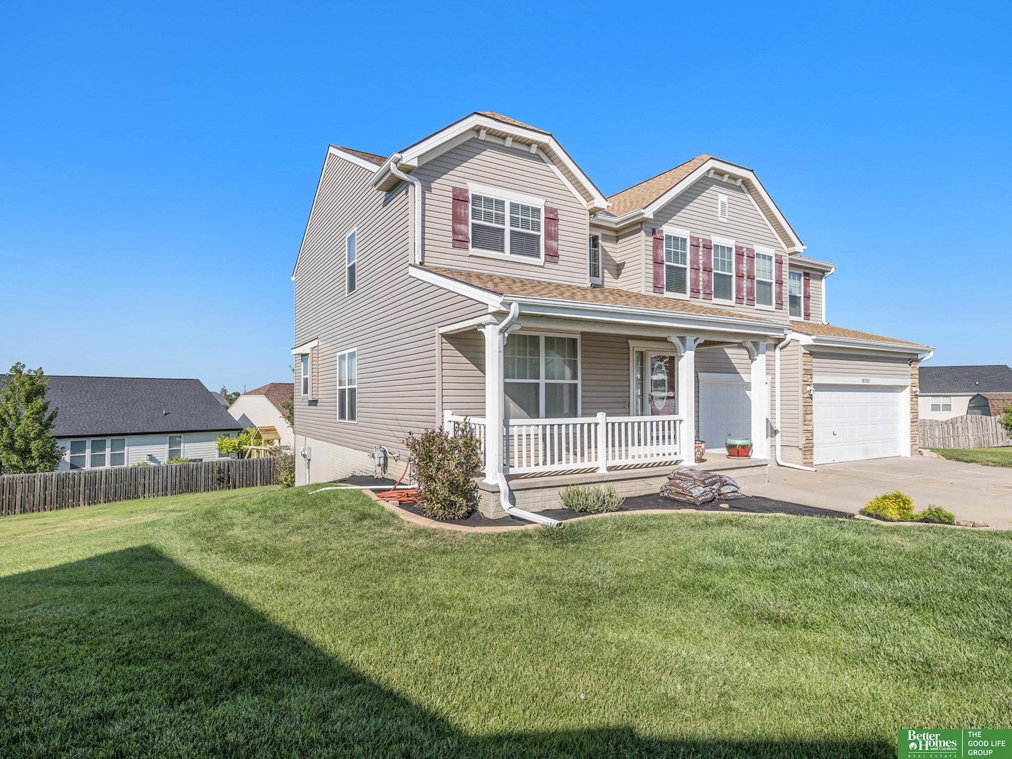 Property Photo: 15752 Howell Circle NE 68007