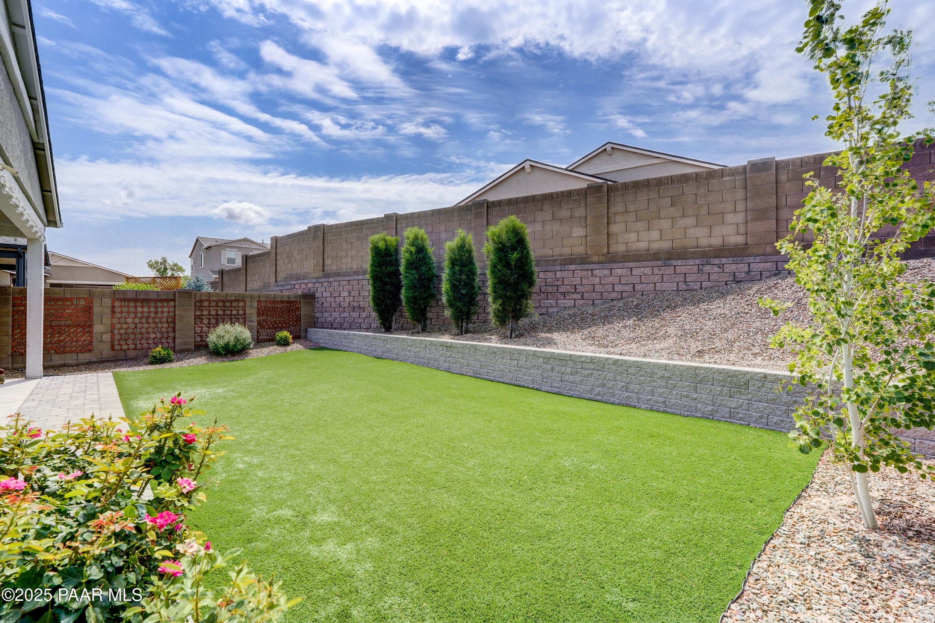 Property Photo: 1393 Warbler Way AZ 86305