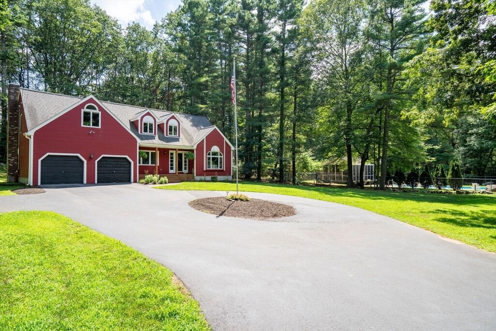 Property Photo:  37 King St  MA 02056 