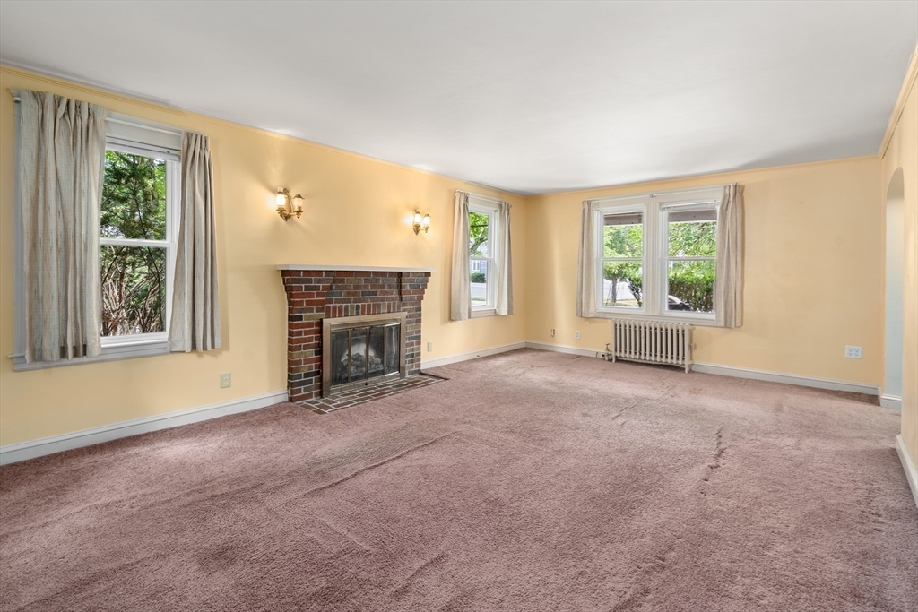 Property Photo: 86 Dyer Ave MA 02186