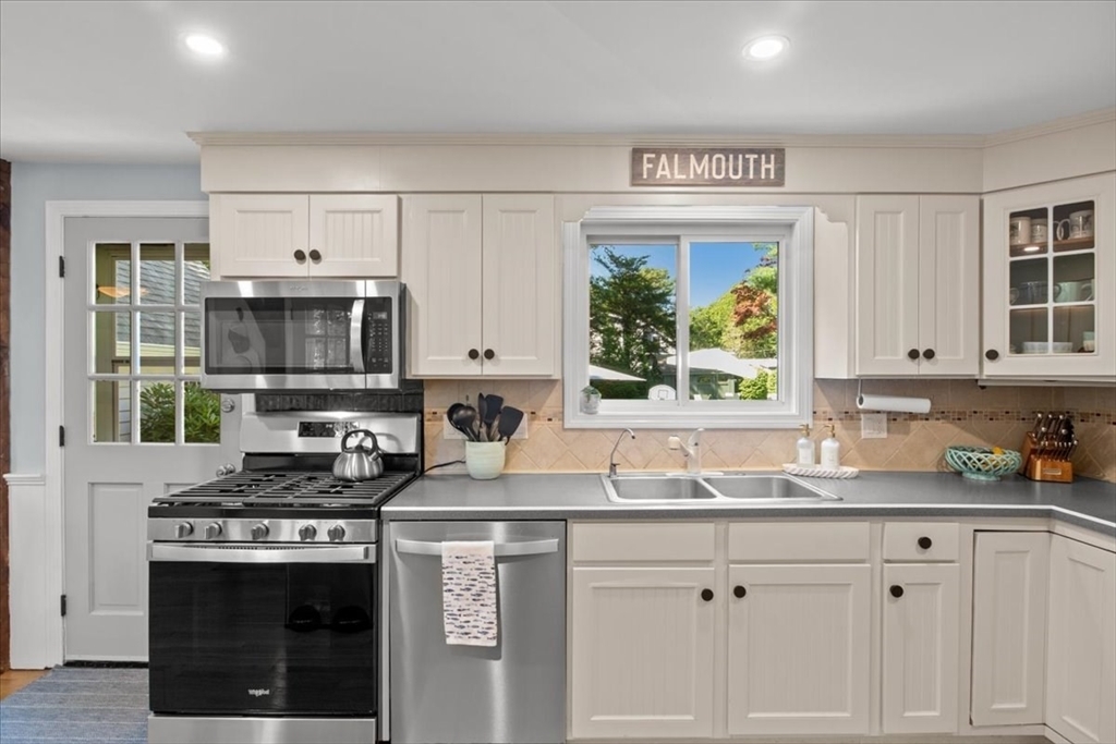 Property Photo:  40 North Hill Drive  MA 02556 