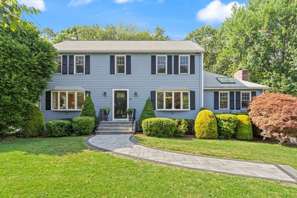 Property Photo: 10 Magnolia Rd MA 02067