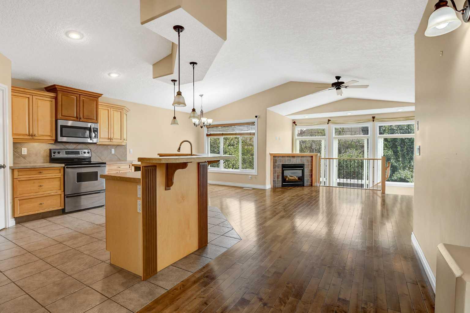 Property Photo:  12701 Crystal Lake Drive  AB T8X 1T6 