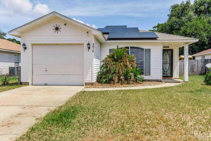 Property Photo: 2016 Sequoia Cir FL 32526