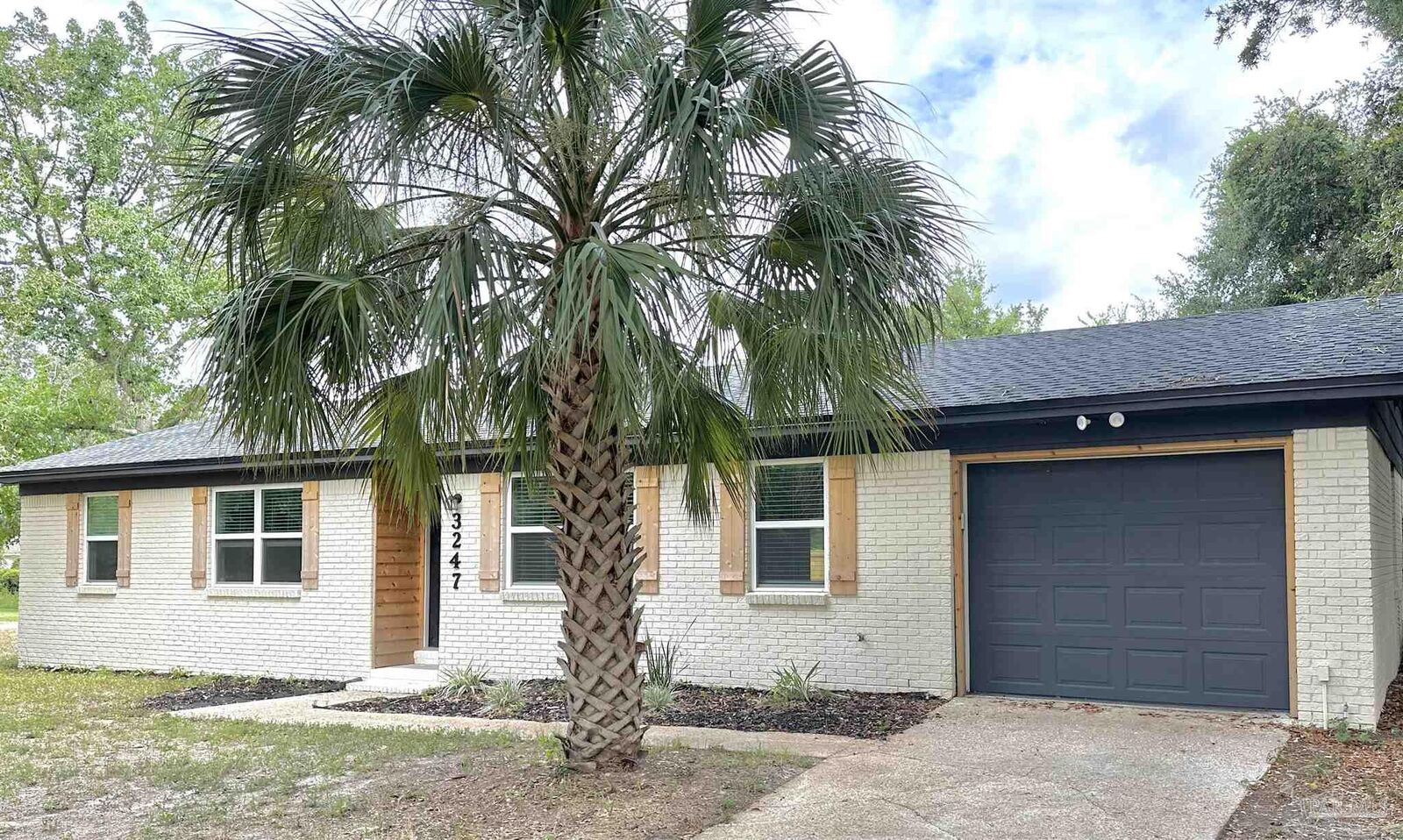 Property Photo:  3247 Auburn Pkwy  FL 32563 