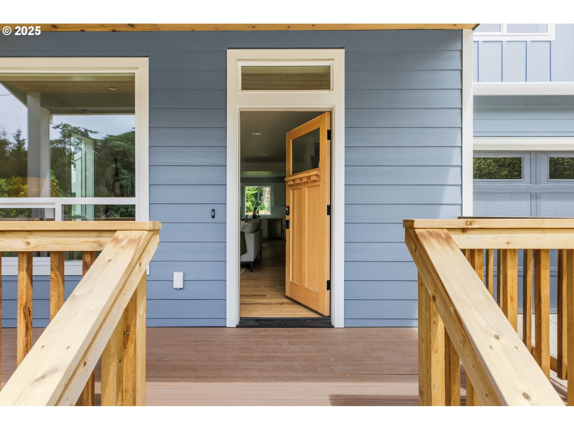 Property Photo:  3911 SE Insley St  OR 97202 