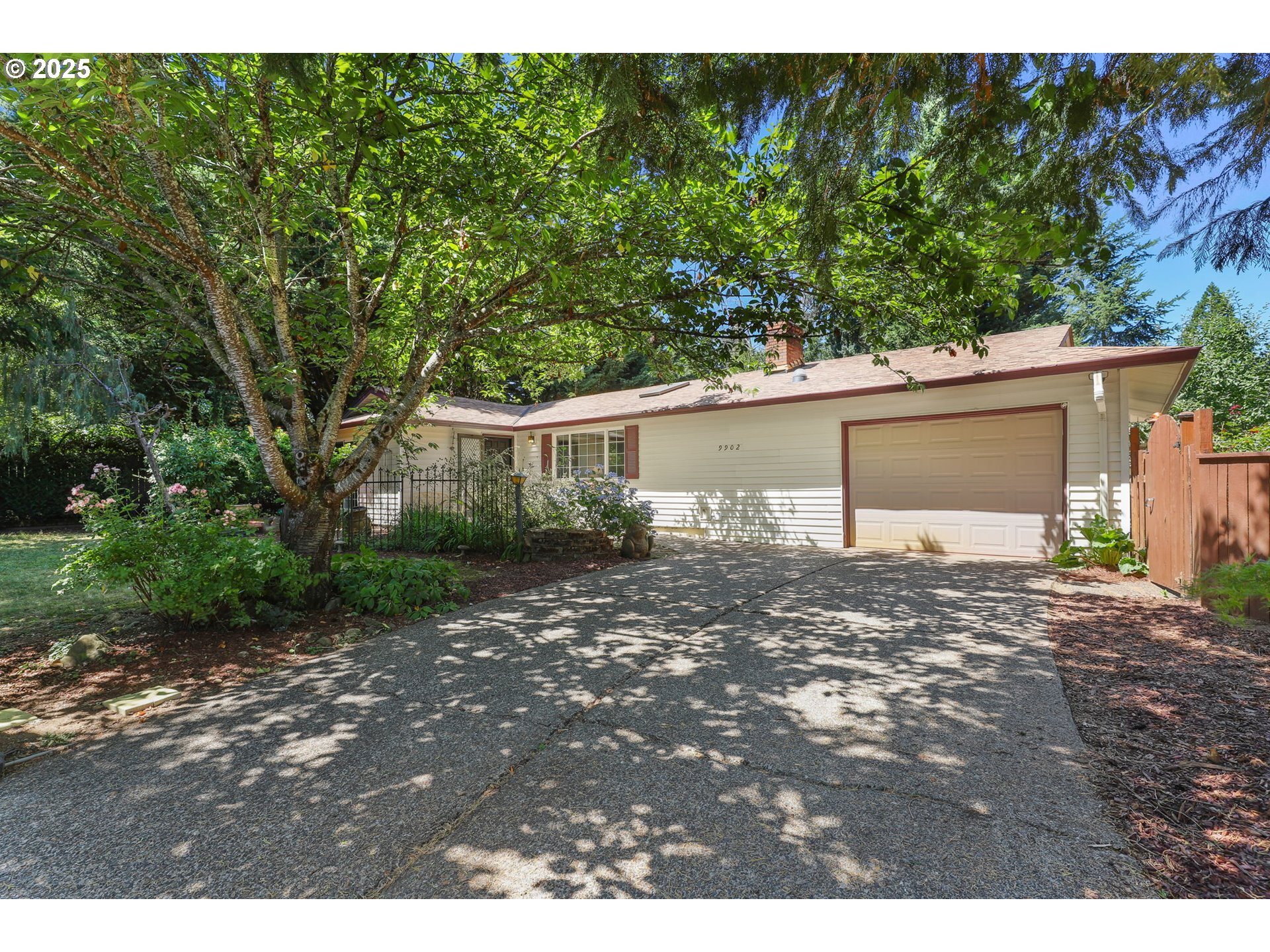 9902 NE Oakhurst Dr  Vancouver WA 98662 photo