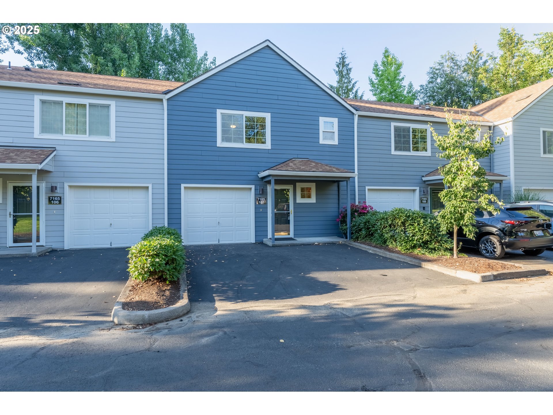 Property Photo: 7165 SW Sagert St 107 OR 97062