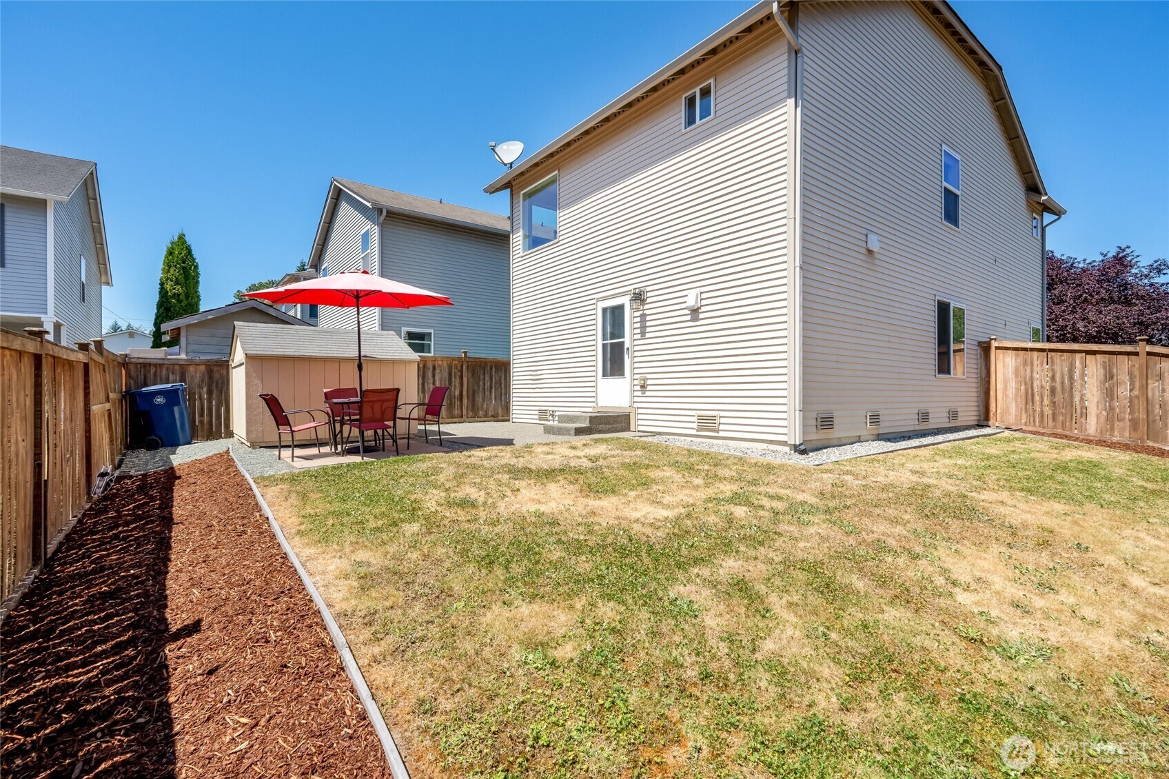 Property Photo: 10406 26th Place SE WA 98258