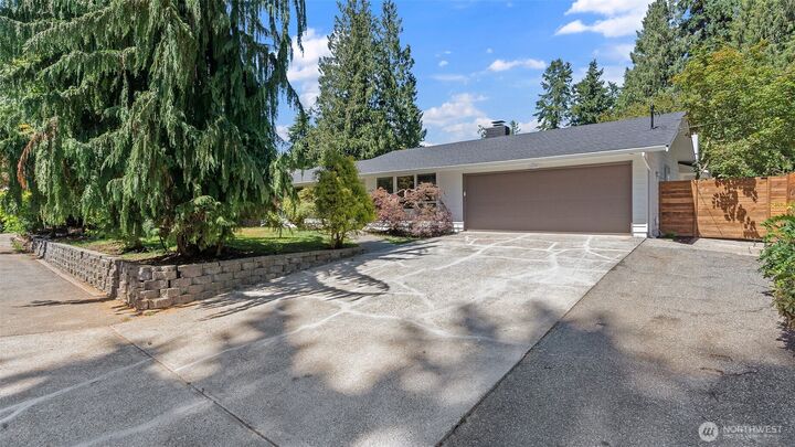 Property Photo: 1325 123rd Place SE WA 98208