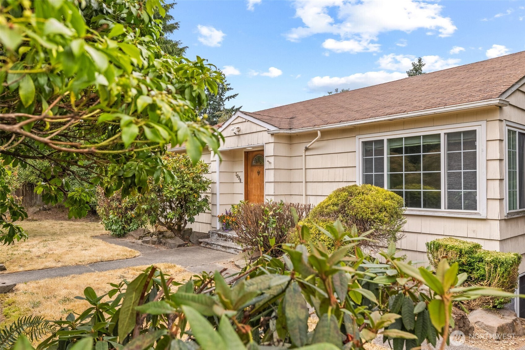 Property Photo: 1054 S 124th Street WA 98168