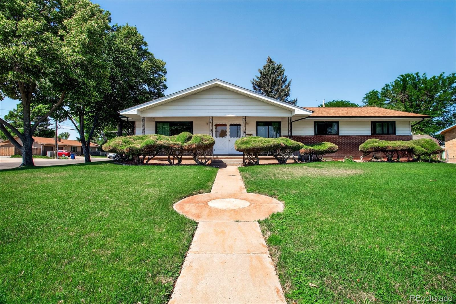 Property Photo: 80 Baylor Street CO 81005