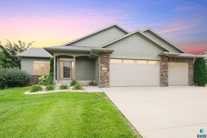 7005 E Archstone St  Sioux Falls SD 57110 photo
