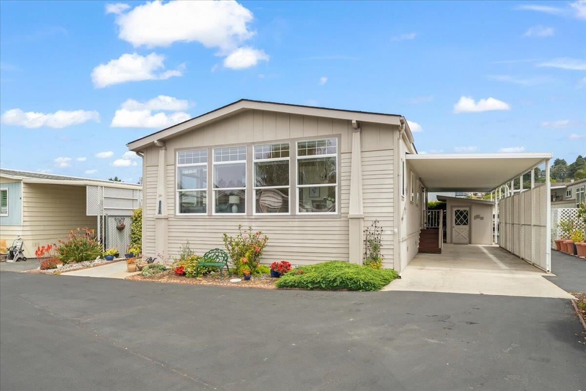 Property Photo: 16 Primrose Street 16 CA 95003
