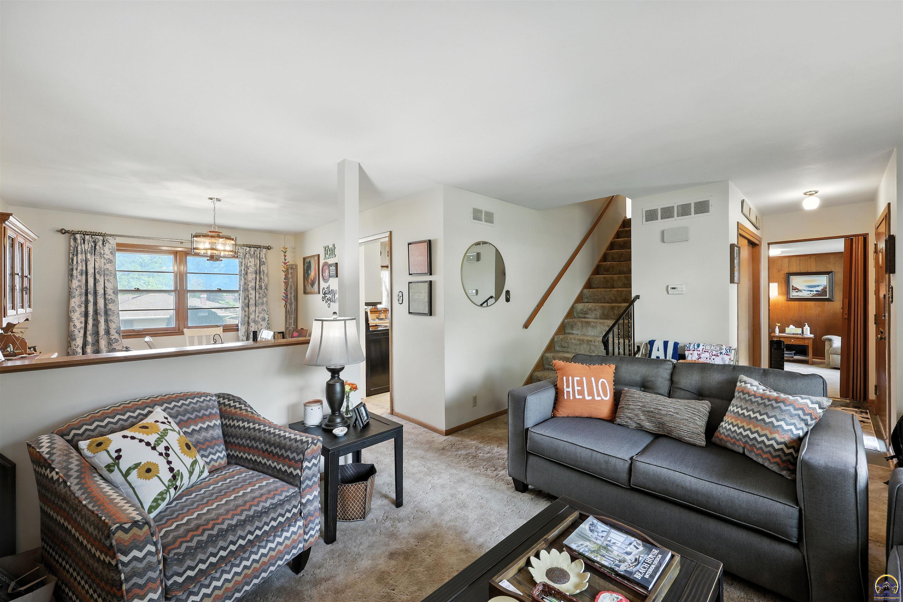 Property Photo:  5507 SW 23rd Ter  KS 66614 