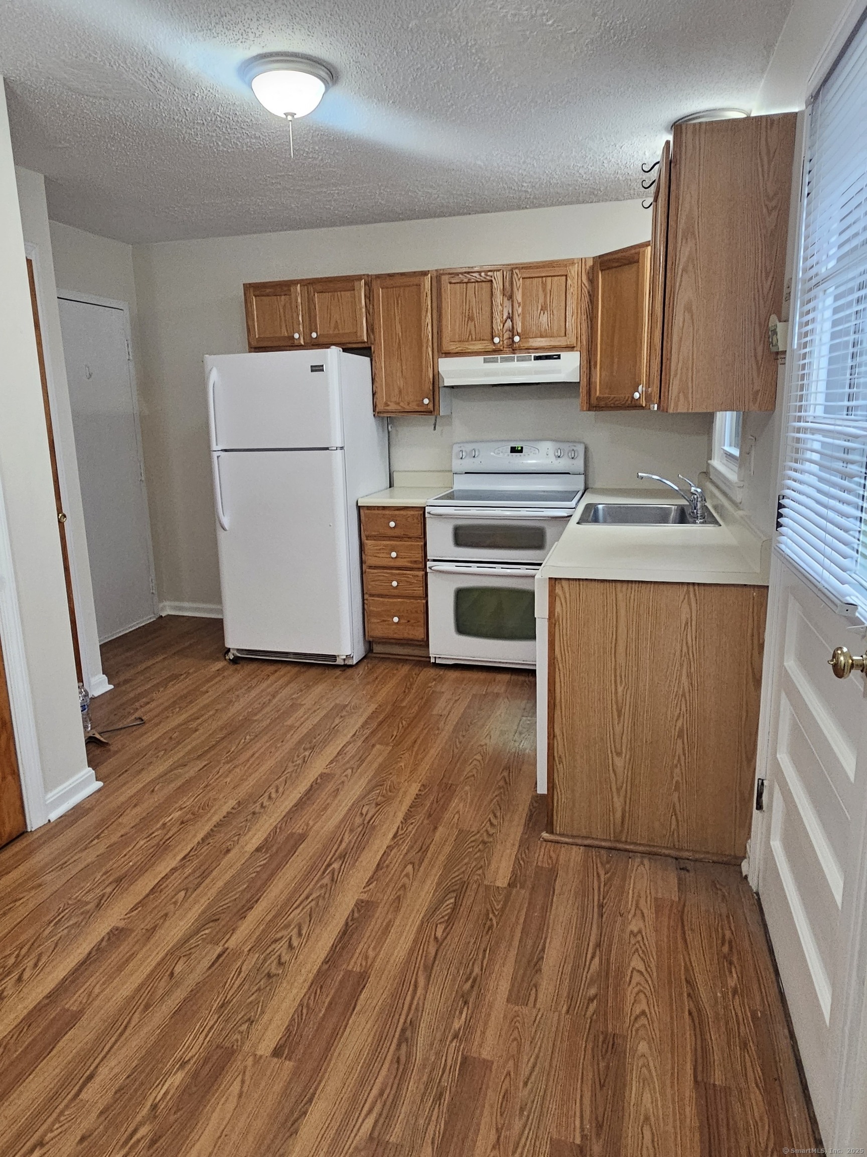 Property Photo: 8 Haigh Avenue CT 06357