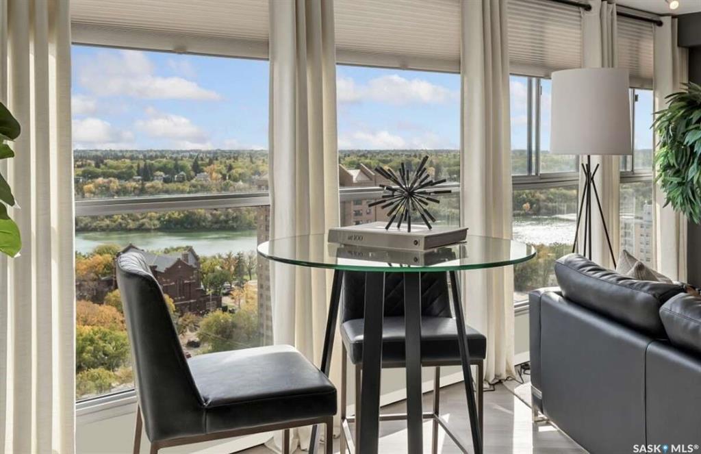 Property Photo: 315 5th Avenue N 2202 SK S7K 5Z8