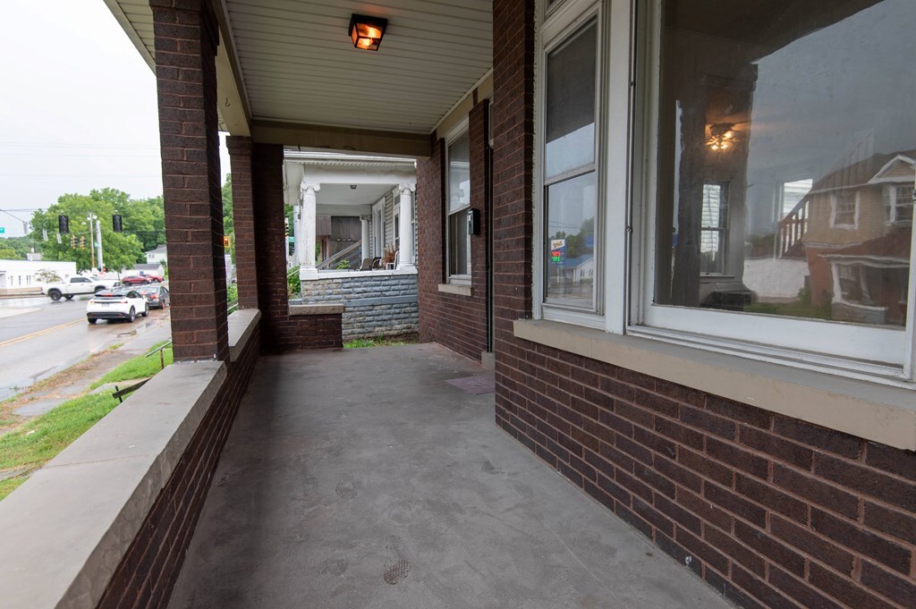 Property Photo:  16 High  Street  OH 45601 