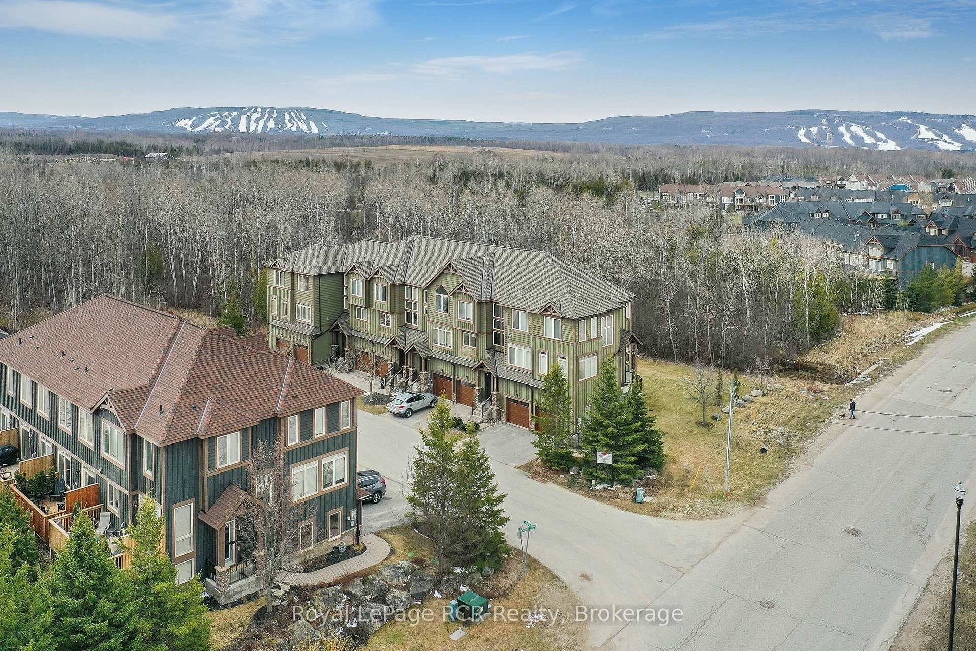 Property Photo:  67 Joseph Trail  ON L9Y 0J3 