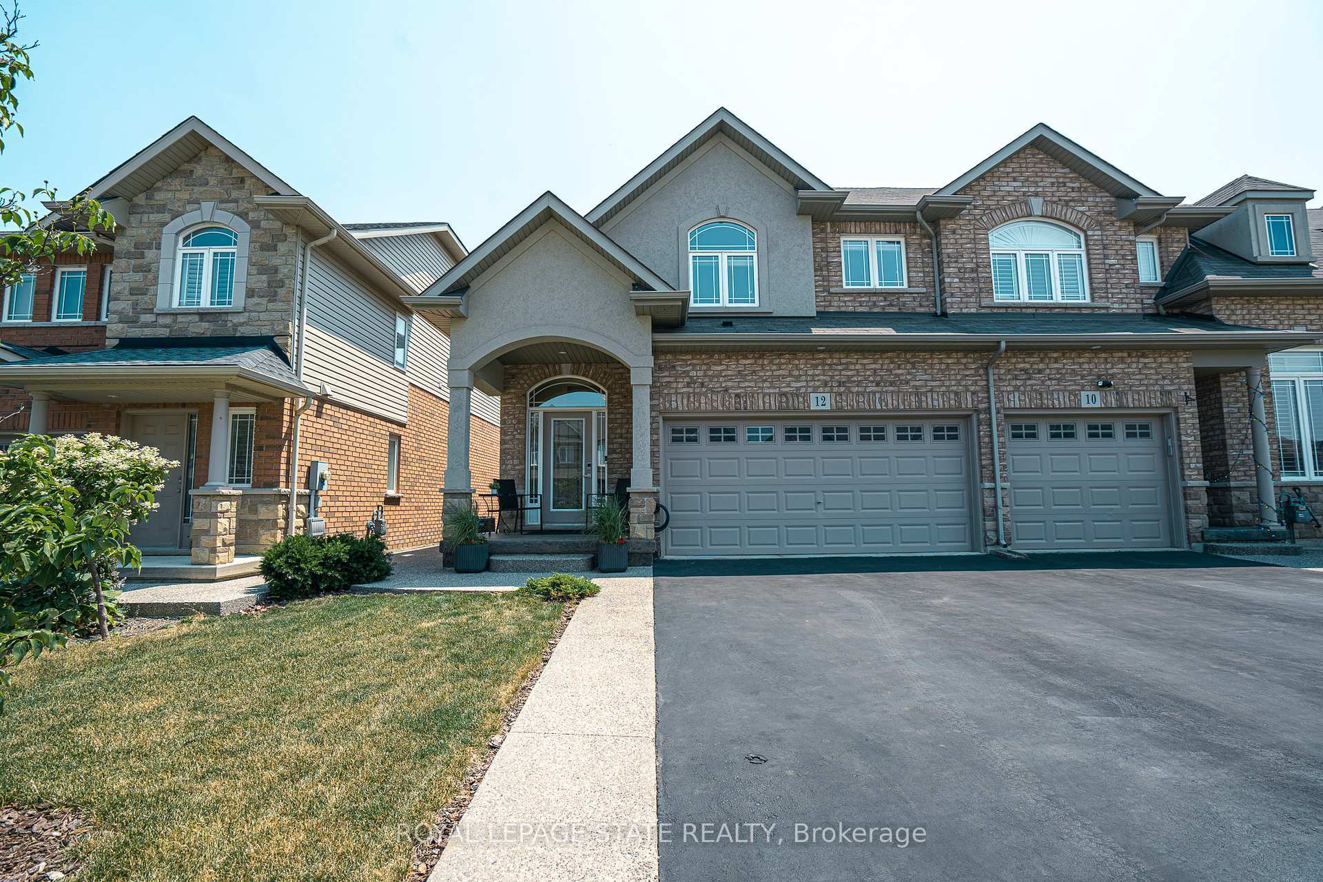 Property Photo:  12 Charleswood Crescent  ON L0R 1P0 