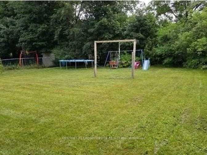 Property Photo:  